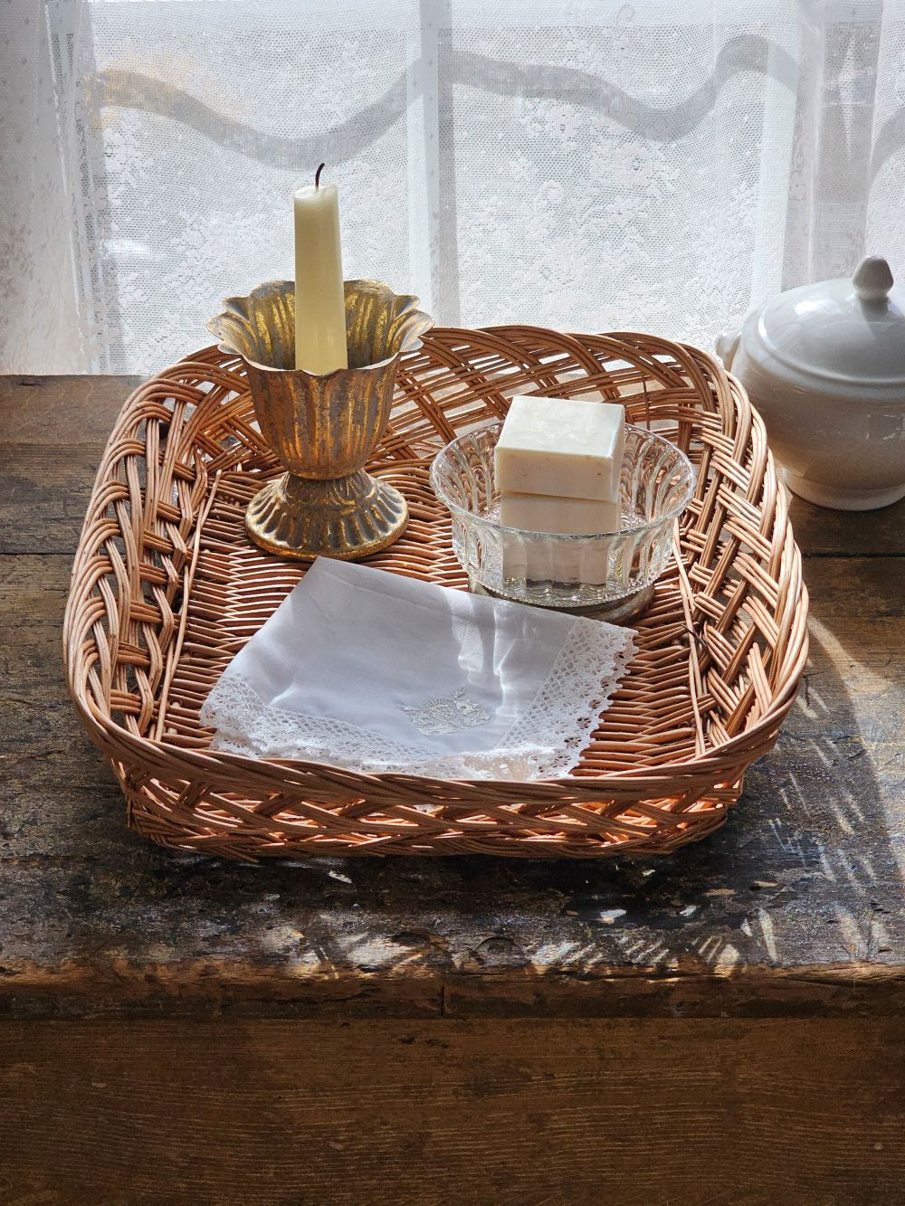 Braided Basket Tray