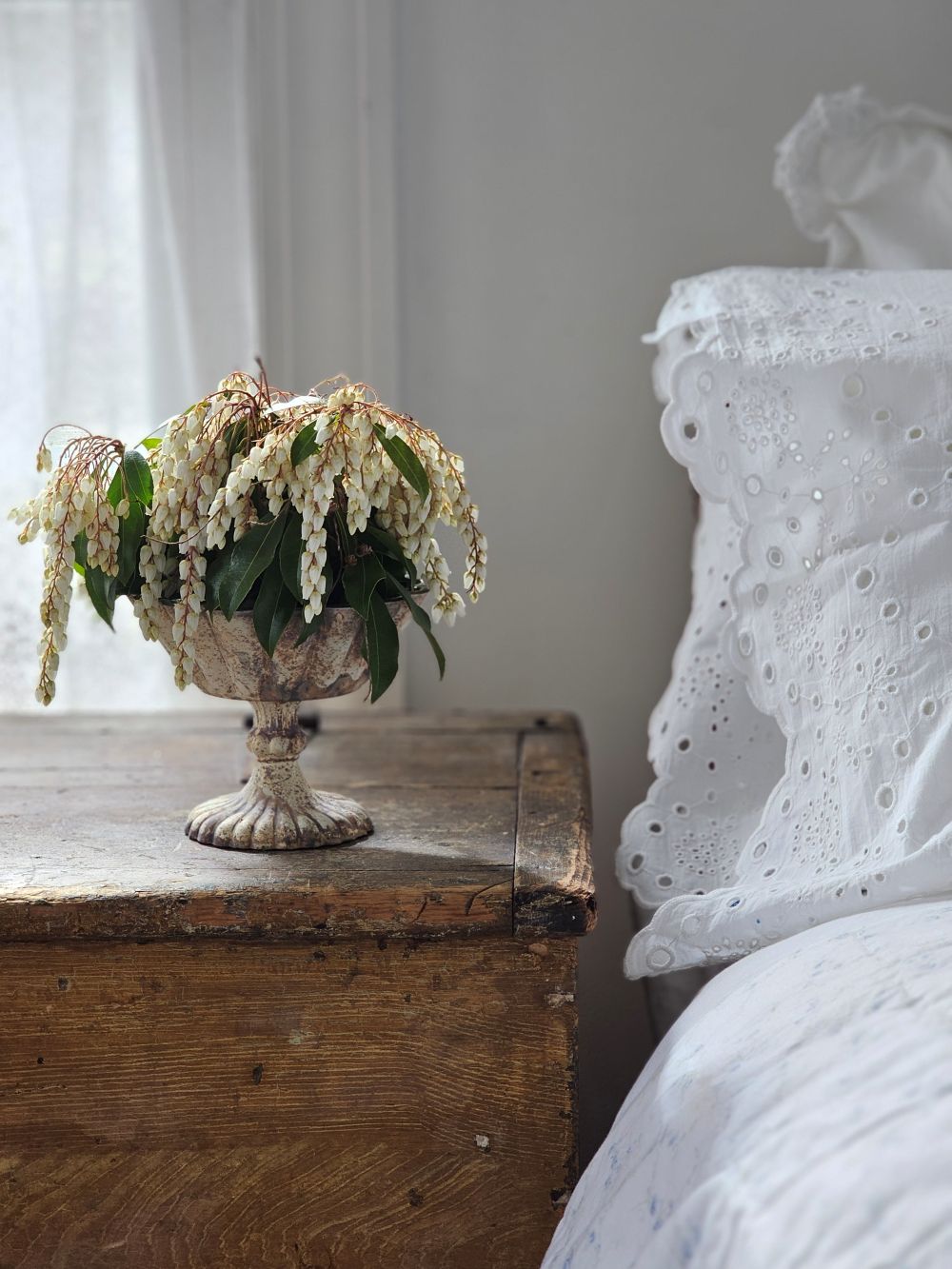 White Vintage Cotton Eyelet Lace Pillowcase
