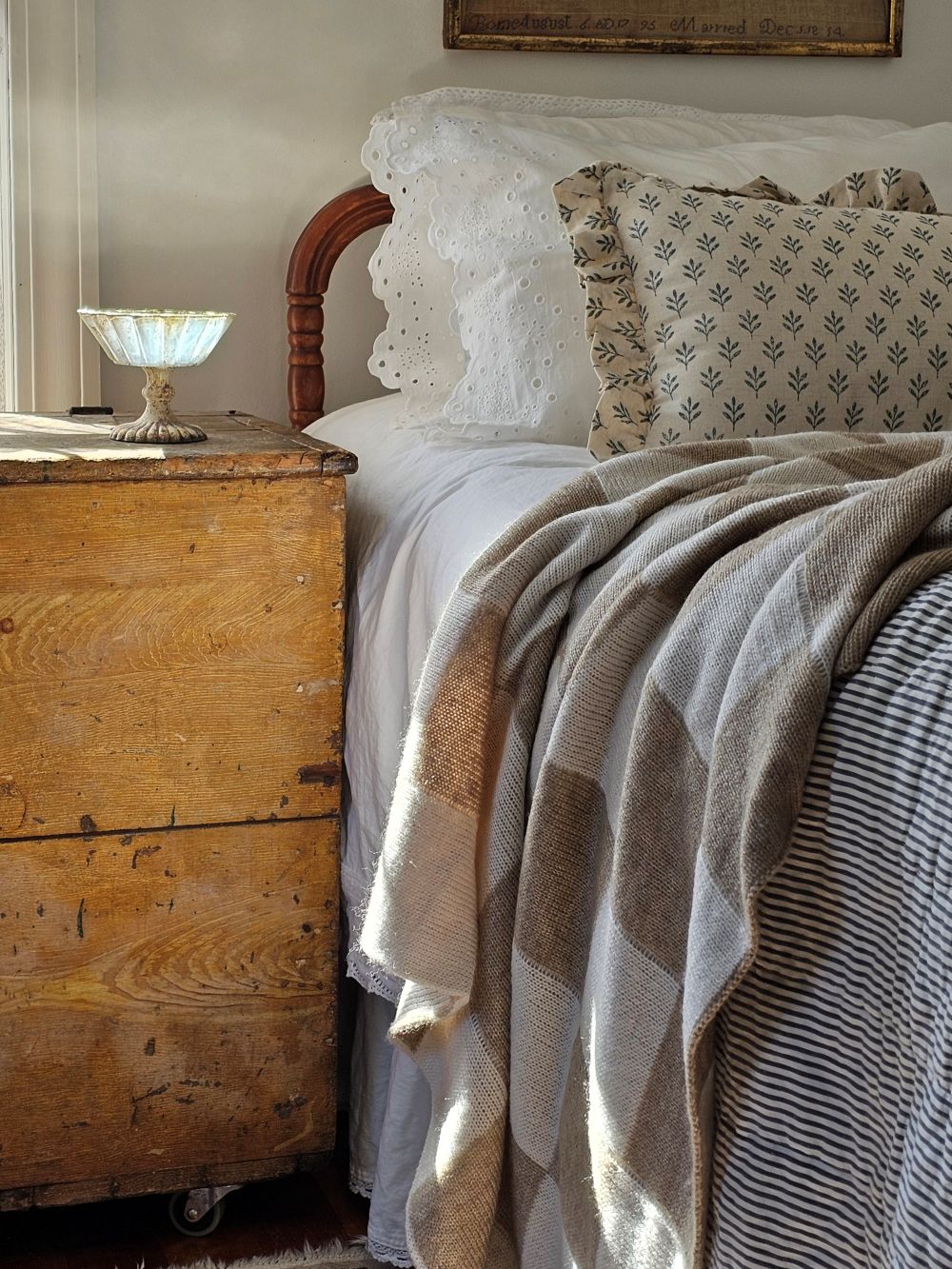 White Vintage Cotton Eyelet Lace Pillowcase