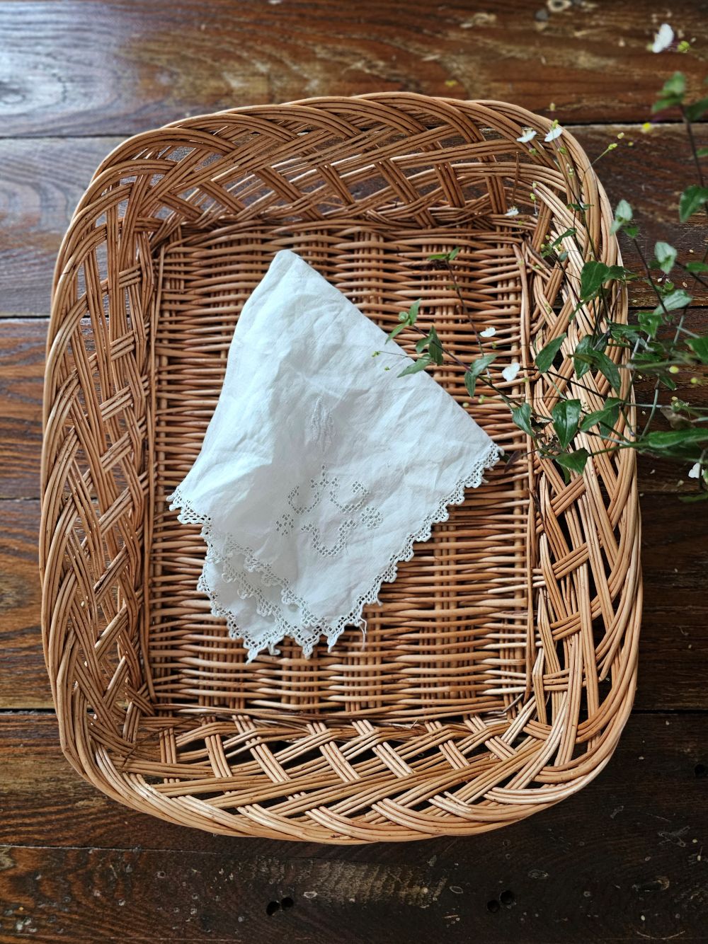 Braided Basket Tray