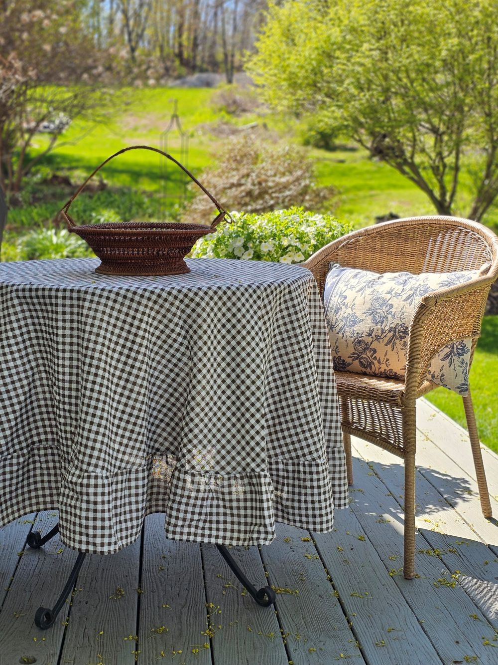 Brown and White Gingham Check Tablecloth with Ruffled Edge