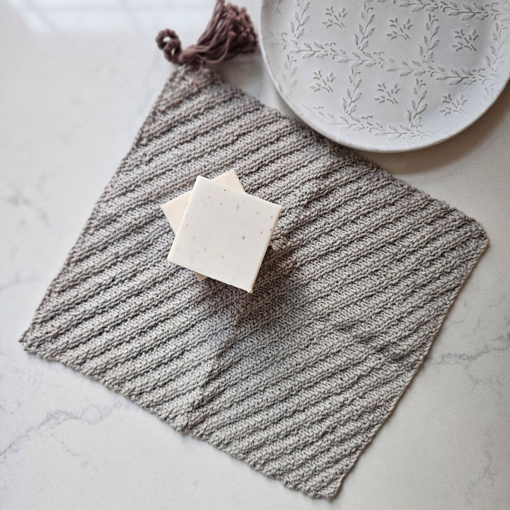 Knit Washcloth with Tassel