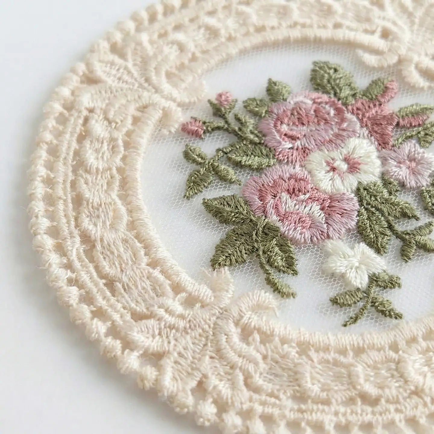 Lace Embroidered Floral Coaster Set