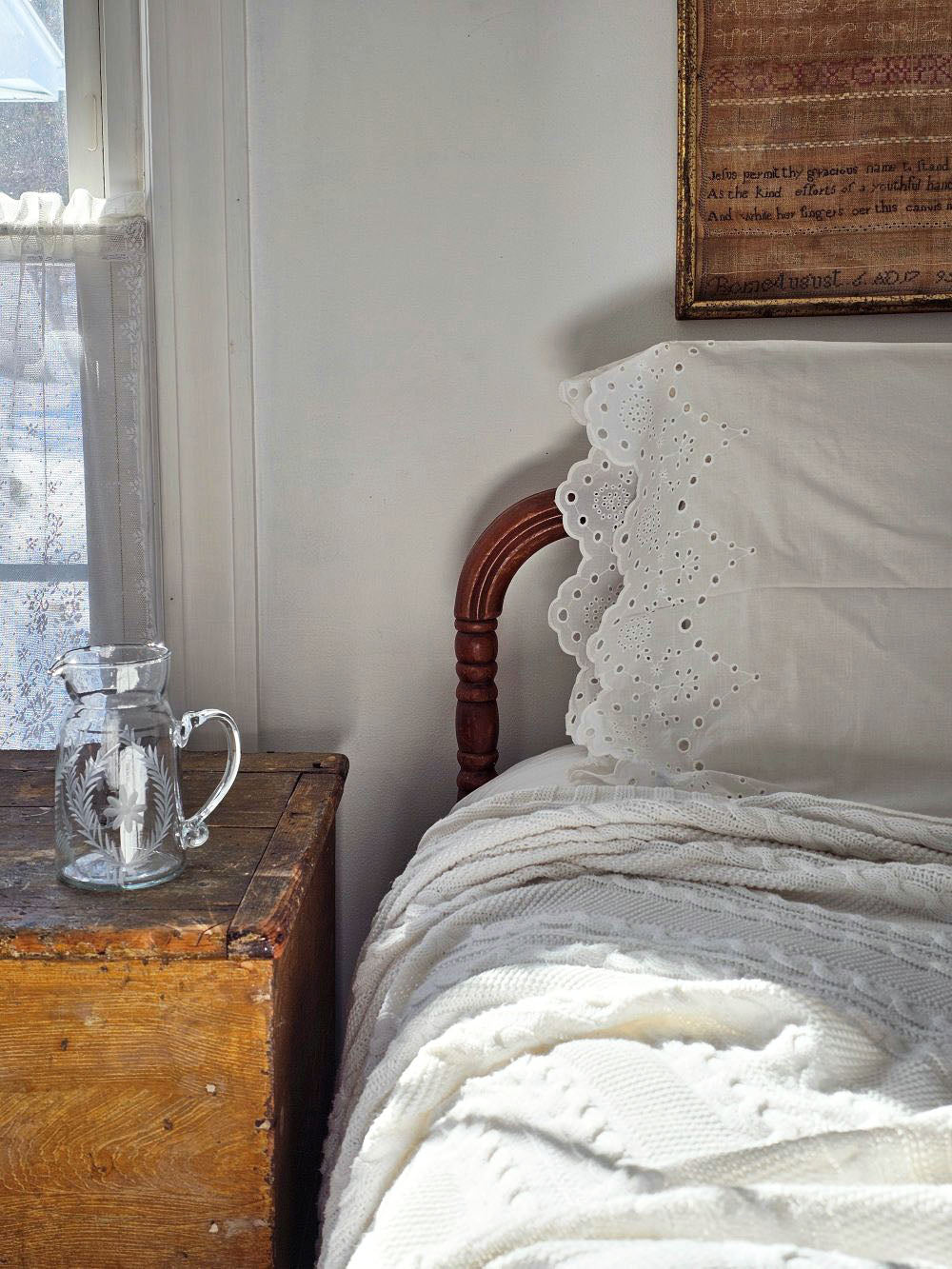 White Vintage Cotton Eyelet Lace Pillowcase